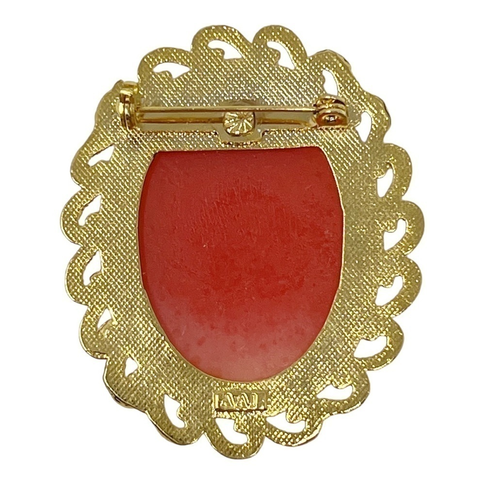 Beautiful Faux Carnelian Cameo Oval Brooch - Picture 2 of 2